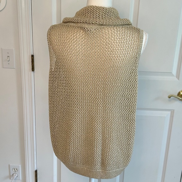 Cache Sweater - Picture 3 of 5